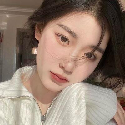 后备箱里的女孩